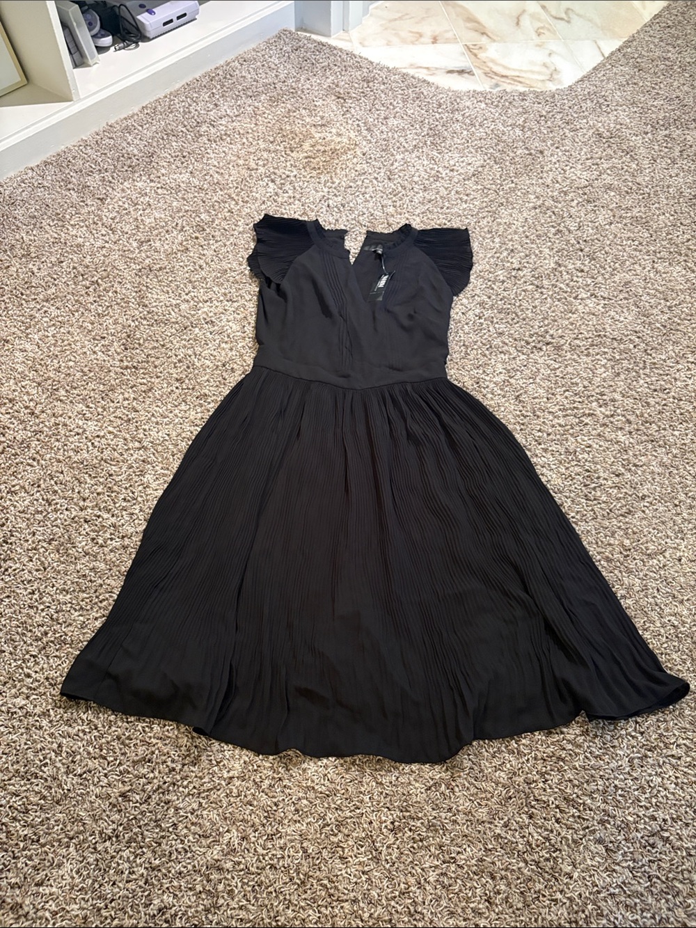 White House Black Market  corset pleated wedding dress size 2 NWT